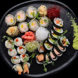 FUTO'S'MAKI (28 kawałków)