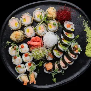 FUTO'S'MAKI (28 kawałków)