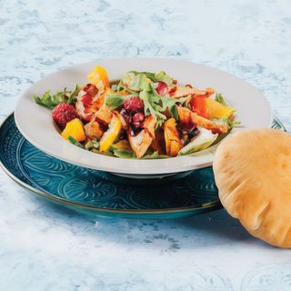 Sałatka z kurczakiem i pomarańczą