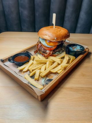 Wieśniak Burger Zestaw