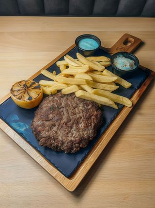 Steak grillowany 100% wołowiny