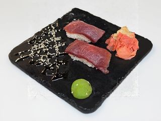 Nigiri tuńczyk