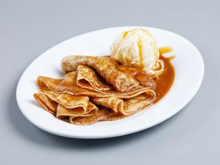 Naleśniki z twarogiem na słodko 2 szt