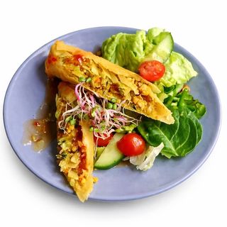 Spring Rolls z kurczakiem i sosem sweet chilli 2szt