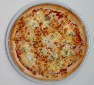 Pizza Quattro formaggi