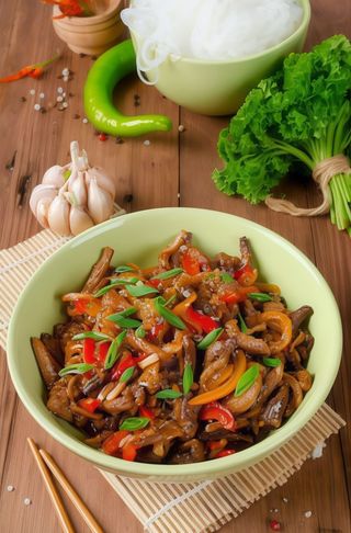 Wieprzowina z warzywami 