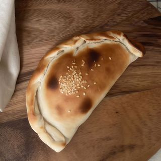 Luna na ostro z kabanosem