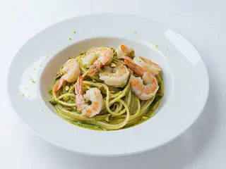 Spaghetti z pesto pistacjowym z krewetkami i kalmarami 420g