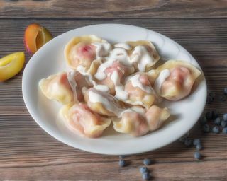 Pierogi z wiśniami