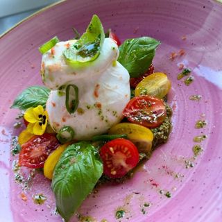 New !  Burrata & pesto