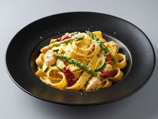 NEW!  Pappardelle ze szparagami i kurczakiem