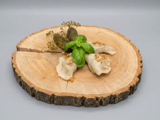 Pierogi z mięsem i cebulką