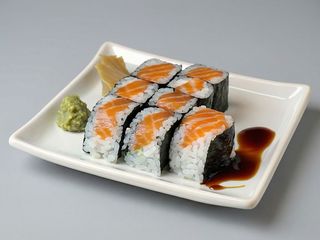 Salmon Grill Hosomaki 6szt