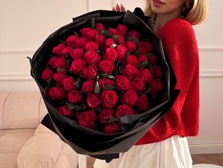 Bukiet z czerwonych  róż  50 cm