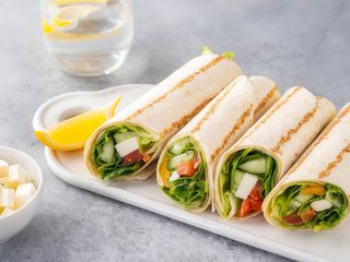 Wiosenne roladki z warzywami 