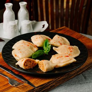 Pierogi z kurczakiem i kuskus