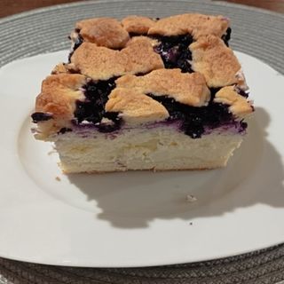 Domowy sernik z jagodami 300g