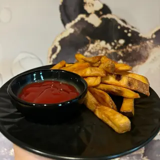 Frytki z ketchupem