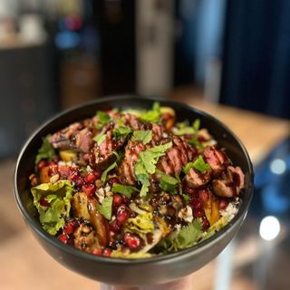 Sałata z piersią z kaczki