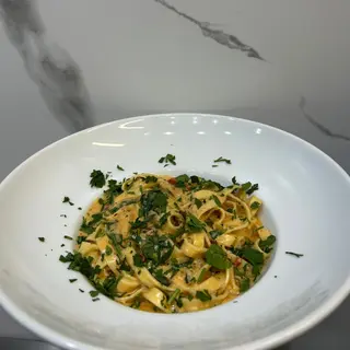Tagliatelle z burattą