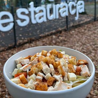 Sałata z kurczakiem