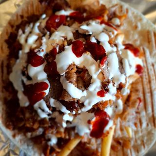 Wołowina z frytkami w cieście średnia