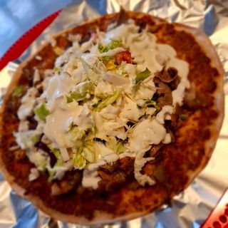 Lahmacun wołowina średni