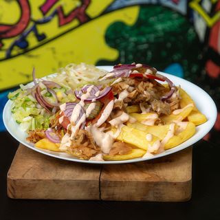 Kebab Mega na talerzu Classic