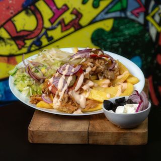 Kebab Mega na talerzu Grecki