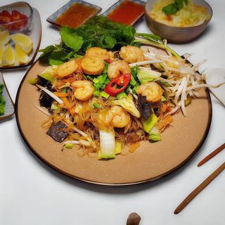 Makaron sojowy z krewetkami