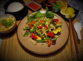 Podsmażane warzywa rozmaitości