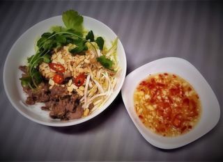 Wołowina Bun Bo Nam Bo