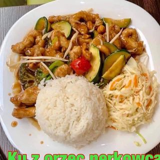 Kurczak z orzechami nerkowca