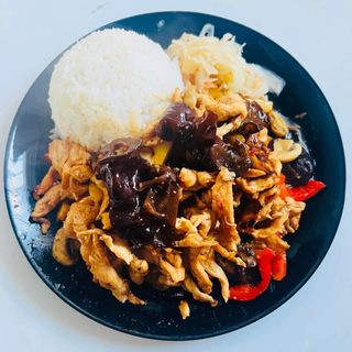 Kurczak z grzybami mun