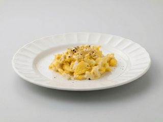 Jajecznica na maśle z 3 jajek