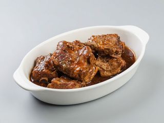 Żeberko wieprzowe w sosie 1szt