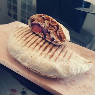 Mała pita podwójne mięso bez surówek