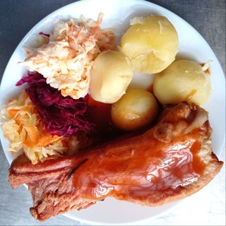 Żeberko wieprzowe duszone w sosie