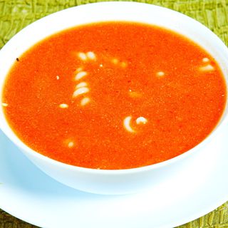 Zupa pomidorowa z makaronem