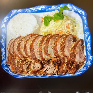 Kaczka chrupiąca z warzywami