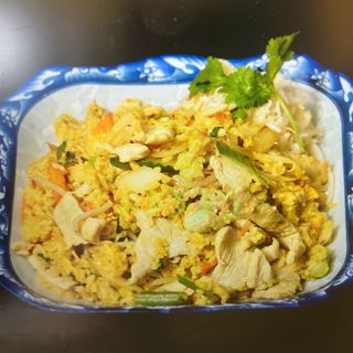 Ryż smażony z wieprzowiną