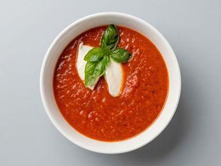 Krem z pomidorów włoskich z serkiem mascarpone