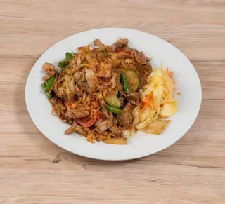 Makaron sojowy z wołowiną 450g