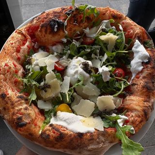 Vegetarian-30cm.........sos, ser, pieczarki, szpinak, papryka, cebula, brokuły...