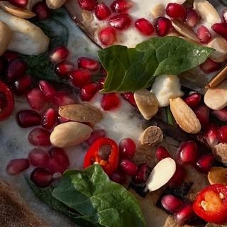 2 Pizza 50cm and 1 mega rollo and 1L cola