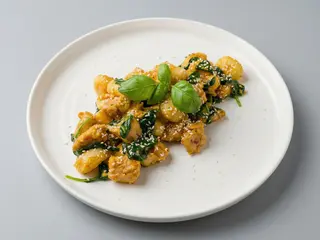7. Gnocchi z kurczakiem curry