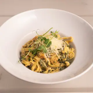 5. Tagliatelle z kurczakiem i szpinakiem