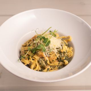 5. Tagliatelle z kurczakiem i szpinakiem