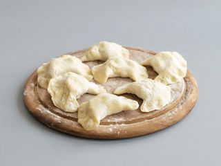 Pierogi Włoskie w sosie 8szt