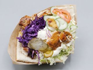 Kebab w bułce super duży